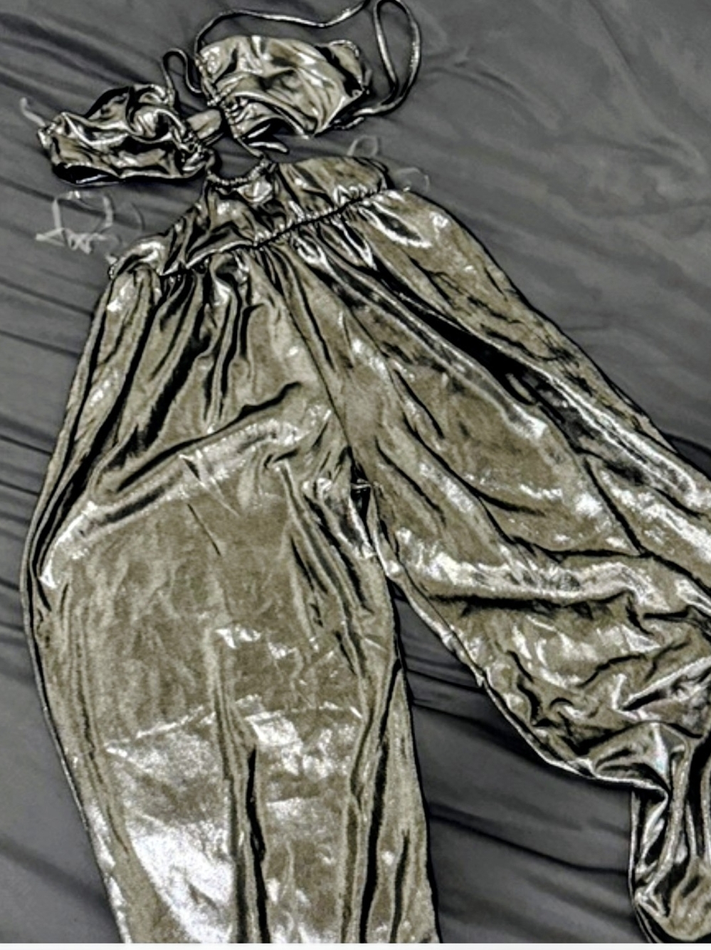 Studio 54 Silver Halter Jumpsuit NWOT 🔥🔥🔥 - Picture 3 of 8